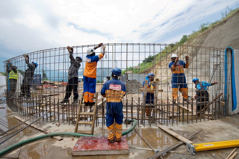 Bygging av kraftsstasjonen Bugoye i Uganda