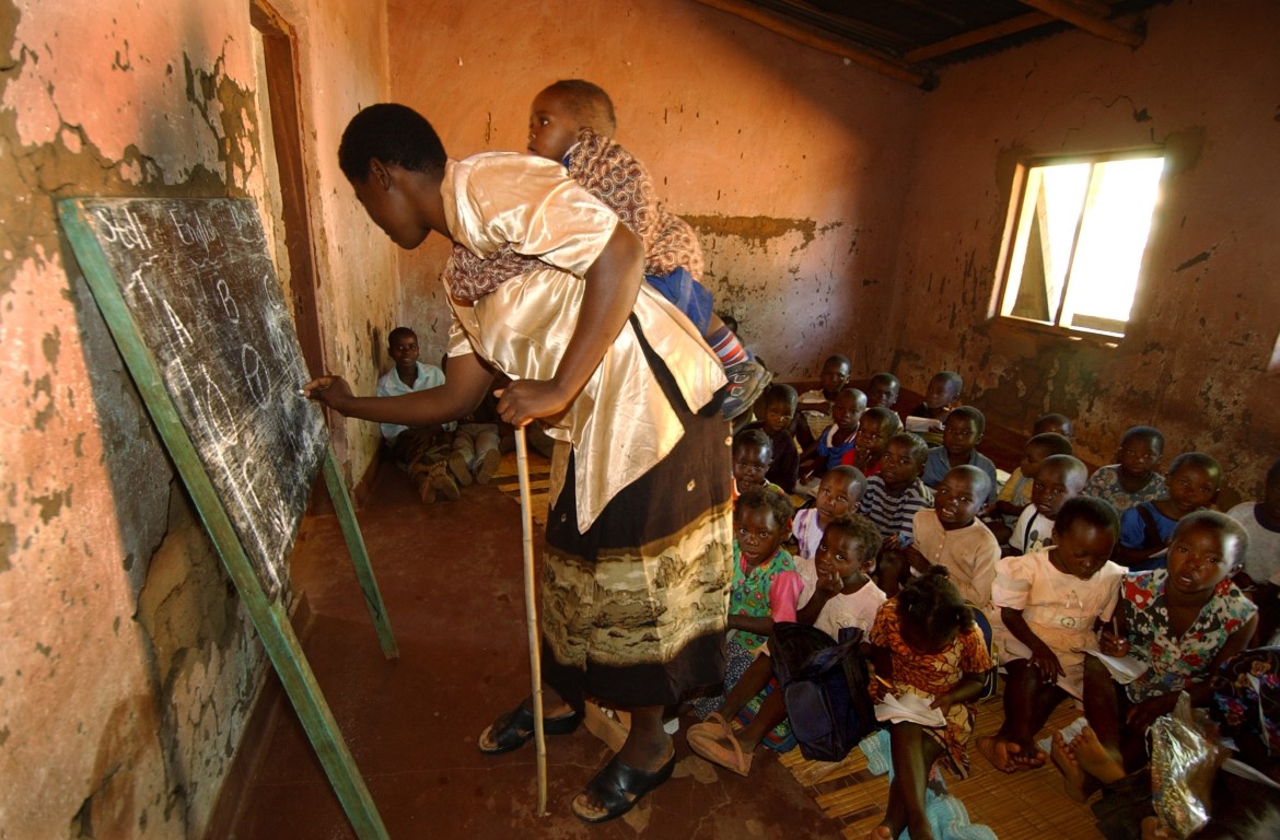 Lærer på barneskole i Malawi