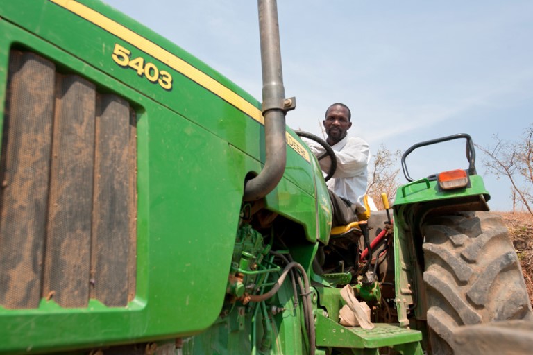 Zambia_matsikkerhet_jordbruk_traktor